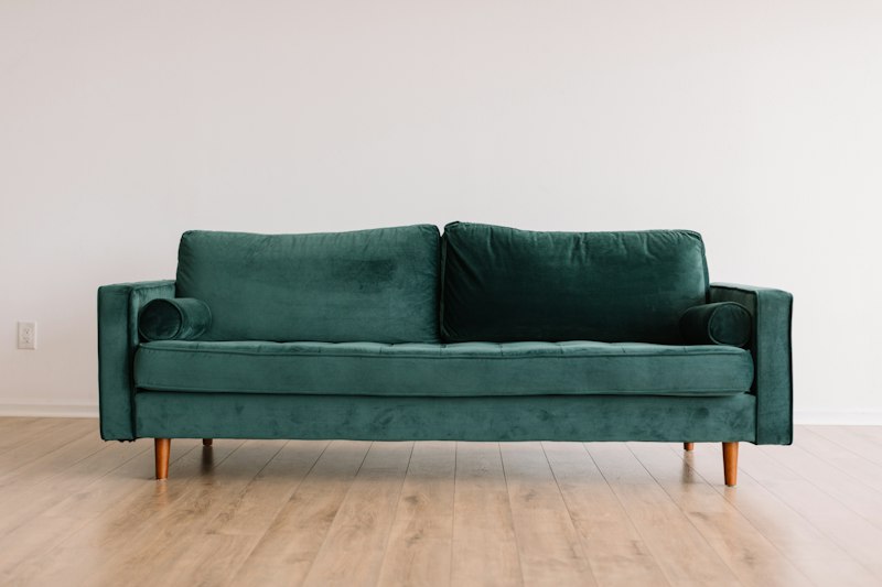 Sofas & Chairs